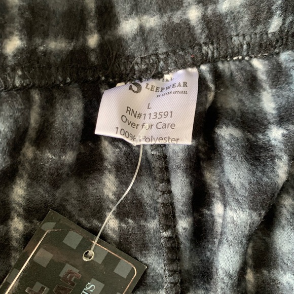 NWT Men’s PJ pants - Picture 3 of 3